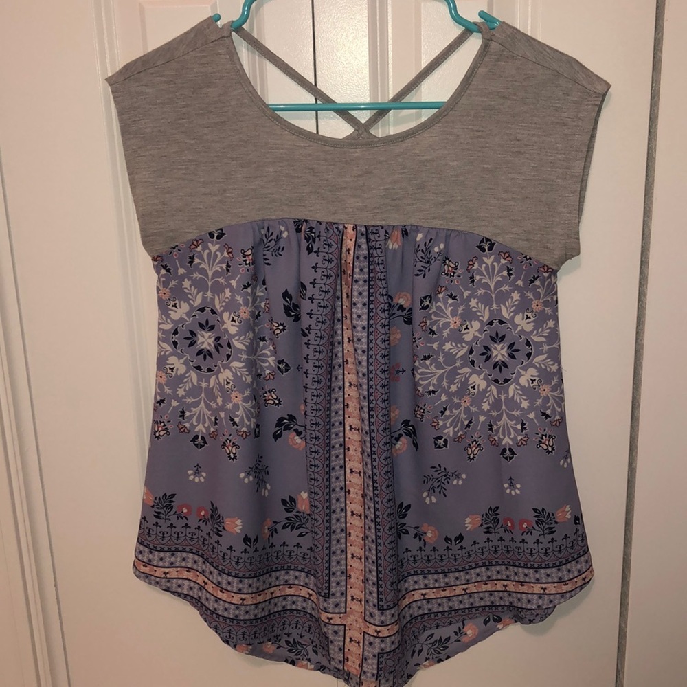 Patterned blouse top